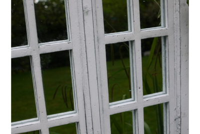 Wooden White Window-Style Mirror – Rustic Wall Decor for Indoor & Outdoor Spaces