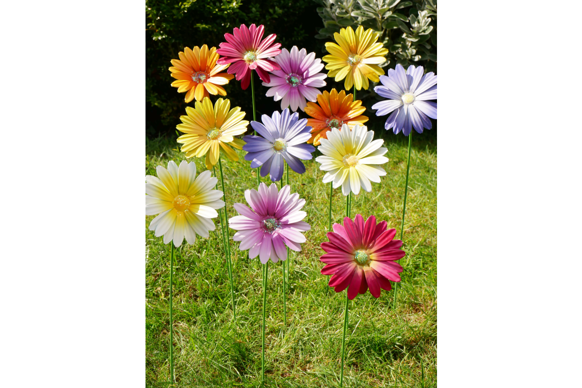 Set of 6 Metal Flower Garden Stakes – Colourful Garden Decorations
