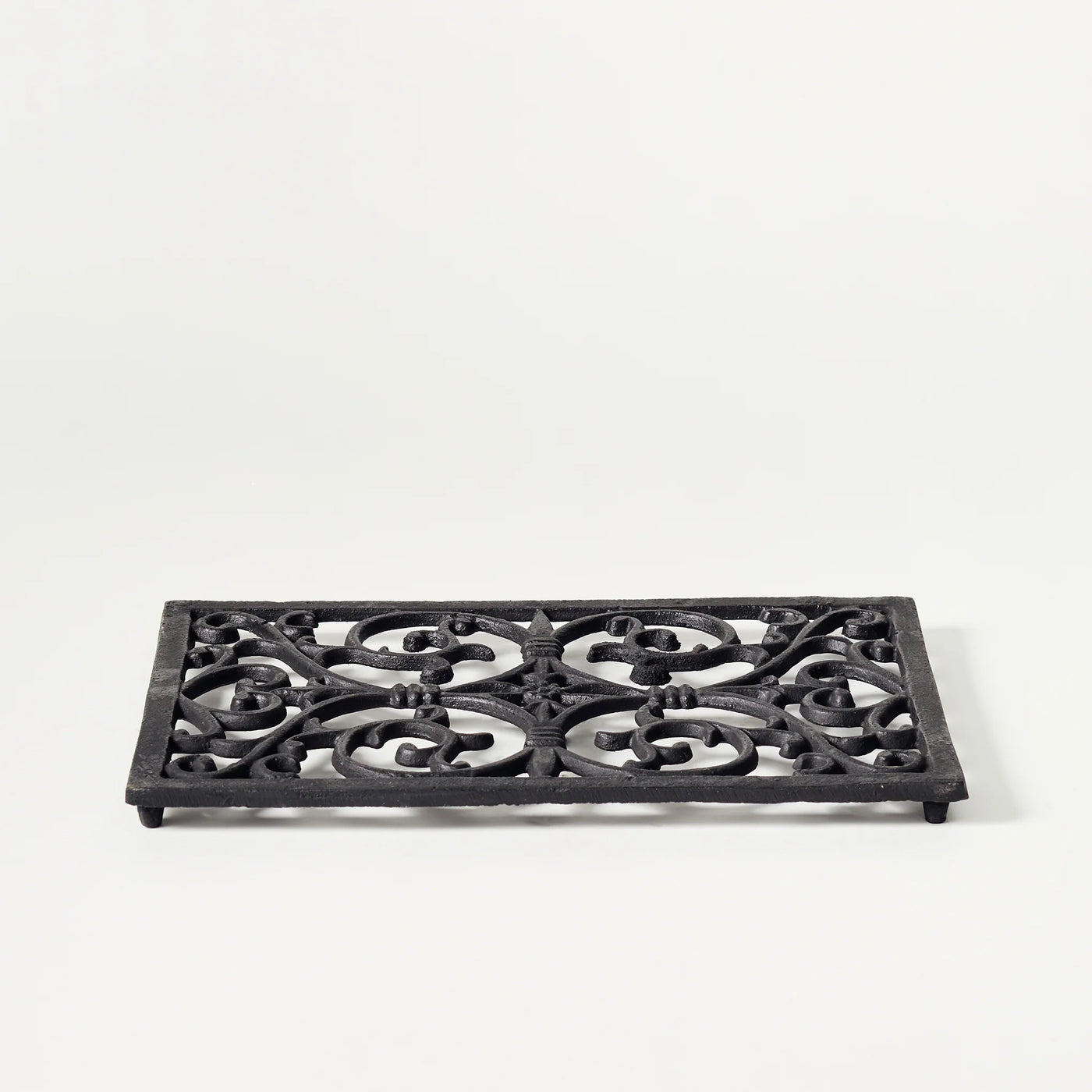 Cast Iron Decorative Trivets – Elegant and Functional Kitchen Decor