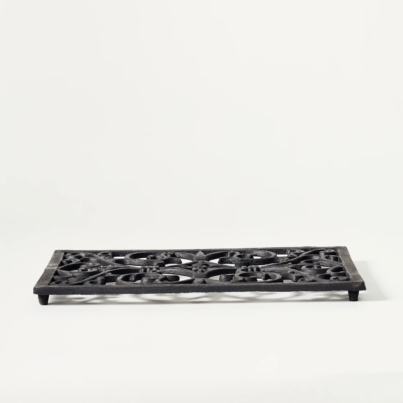 Cast Iron Decorative Trivets – Elegant and Functional Kitchen Decor