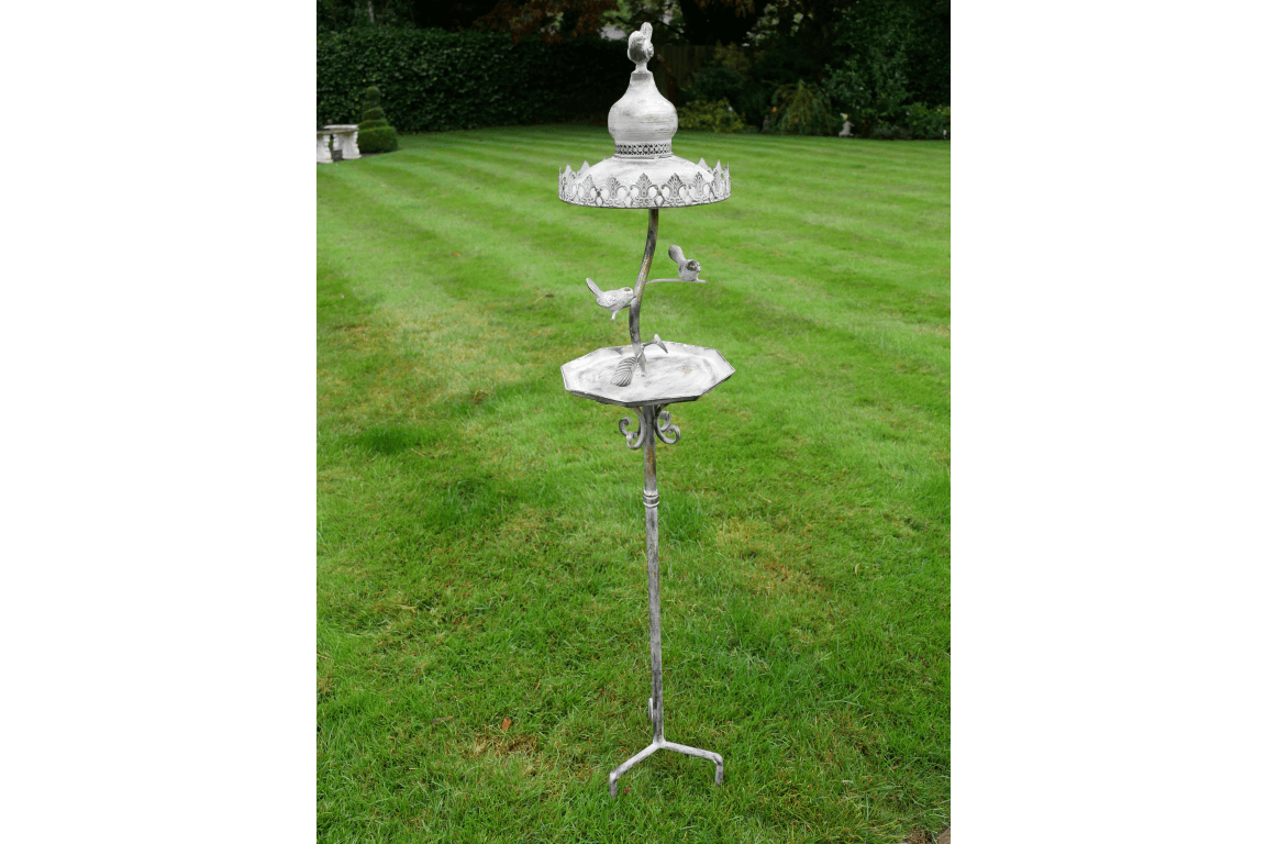 Ornate Standing Bird Feeder with Decorative Birds – Vintage Garden Decor