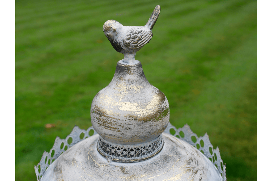 Ornate Standing Bird Feeder with Decorative Birds – Vintage Garden Decor
