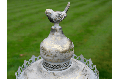Ornate Standing Bird Feeder with Decorative Birds – Vintage Garden Decor