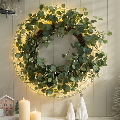 Large Metal LED Light-Up Wreath – 61cm