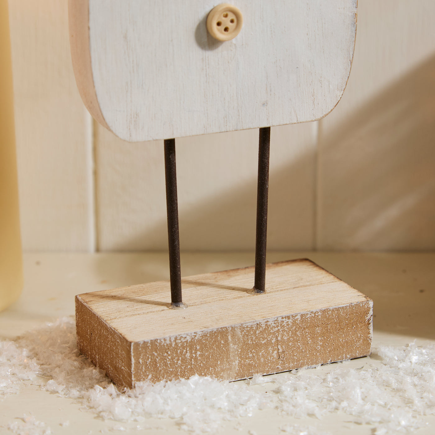 Light-Up Wooden Reindeer Shelf Sitter – Festive Christmas Decoration