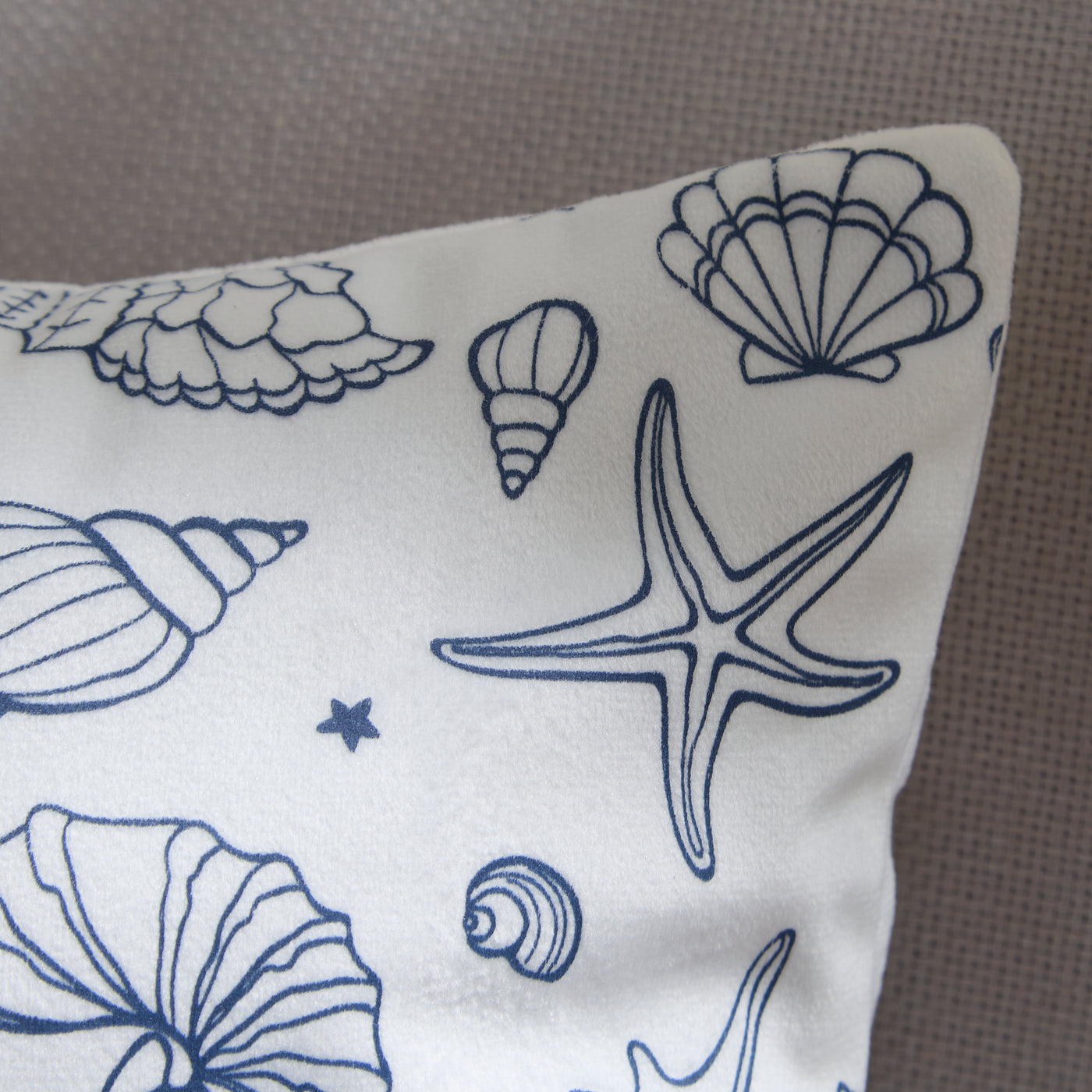 Seashell & Starfish Cushion – Nautical White Pillow with Marine Motif