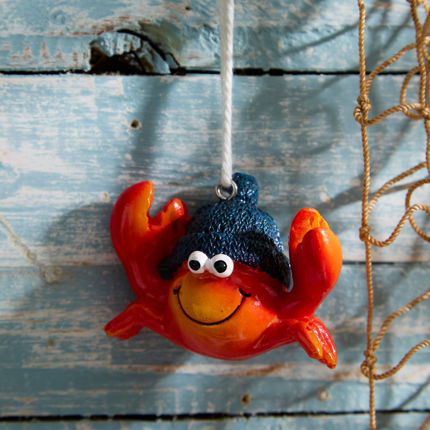 Smiling Crab Nautical Hanger – Blue Hat Light Pull Decoration