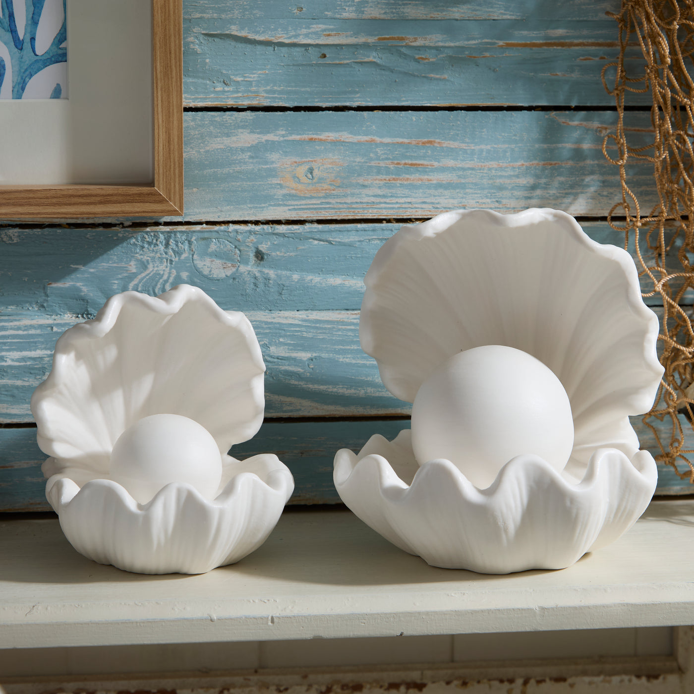 Porcelain LED Pearl Shell Light – White Coastal Ornament Night