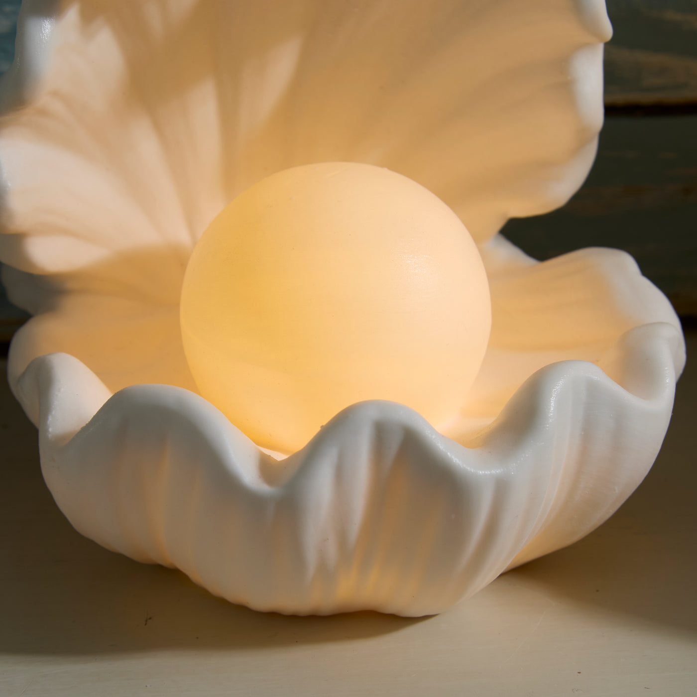 shell  light ♡ seaside ♡ white シェルライト Porcelain LED Pearl Shell Light – White Coastal Ornament Night