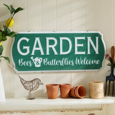 Green Metal Garden Sign – "Bees & Butterflies Welcome" Rustic Outdoor Wall Plaque
