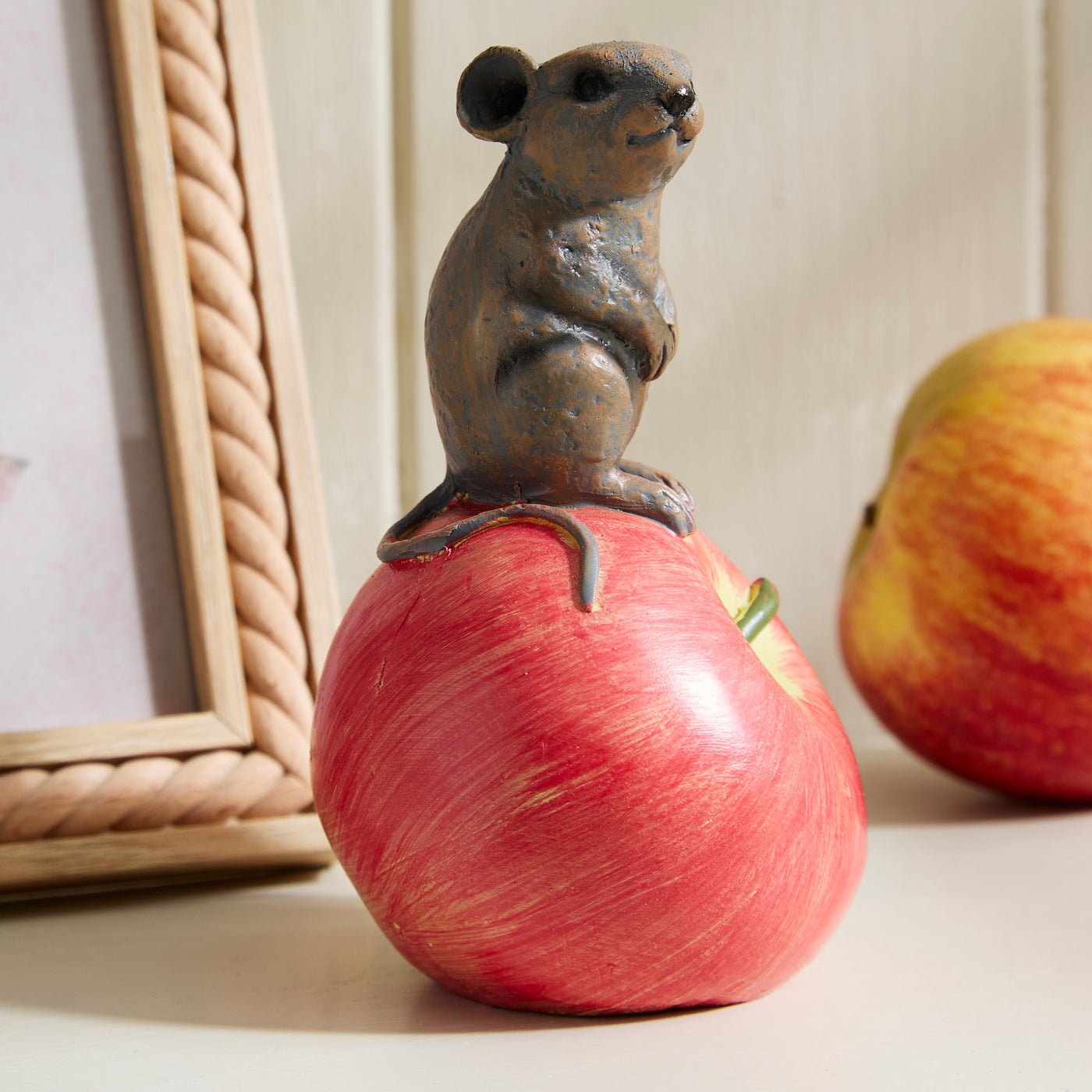 Mouse on Apple Ornament – Rustic Country-Style Decor