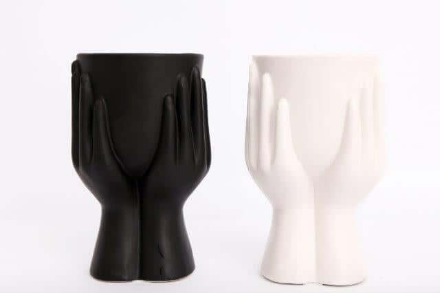 Hand Vase 2 Astd BLK/WHT 18cm - LIVE LAUGH LOVE LIMITED