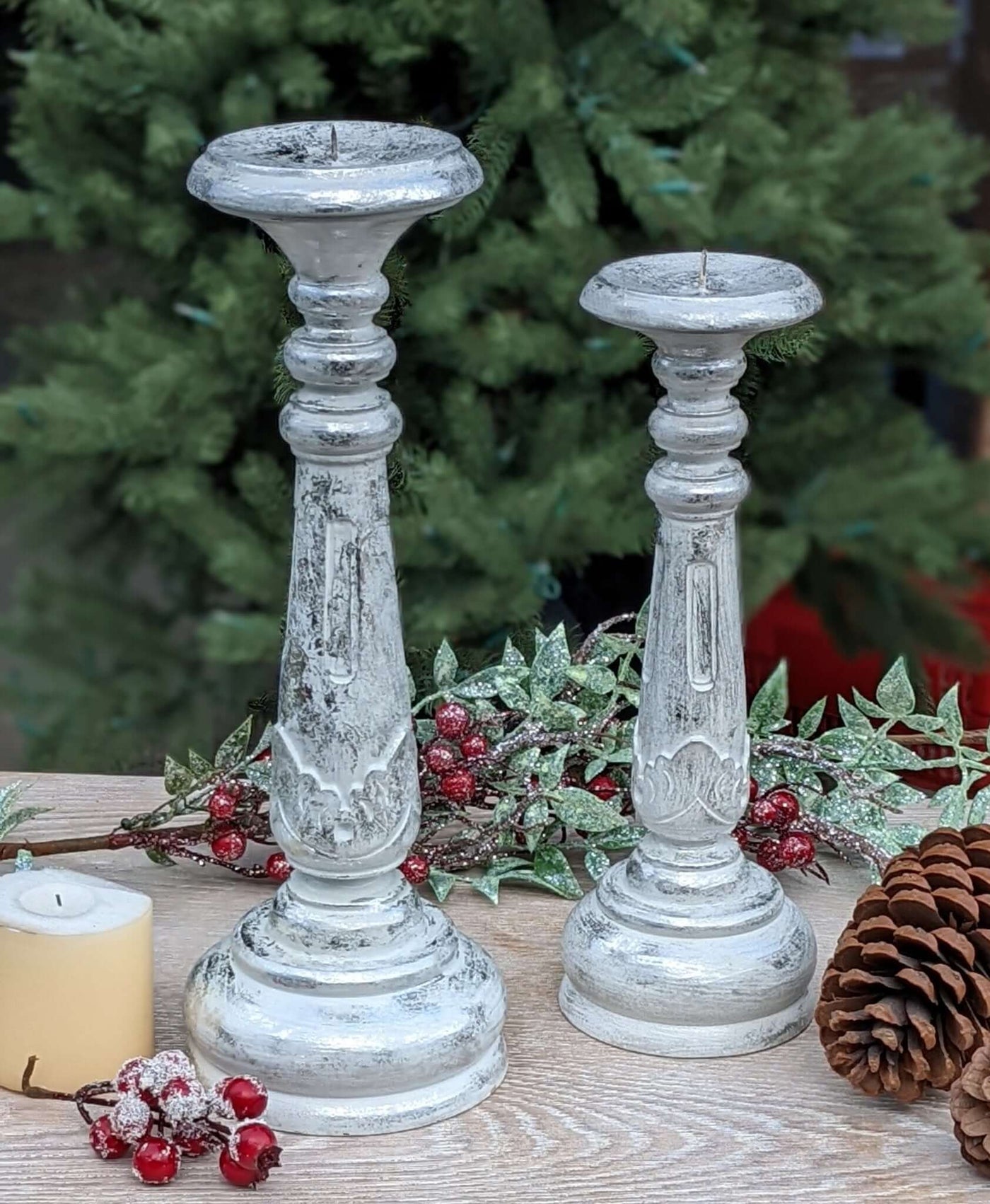 Pearlized Silver Christmas Pillar Candle Holder - LIVE LAUGH LOVE LIMITED
