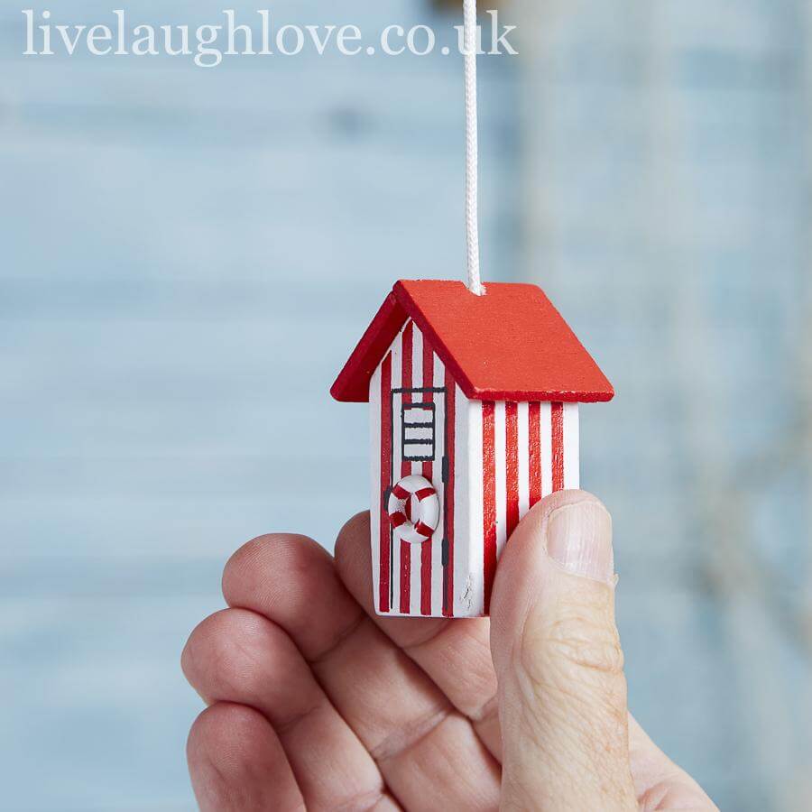 Wooden Beach Hut Light Pull - Red - LIVE LAUGH LOVE LIMITED